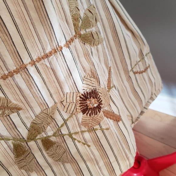 Embroidered striped a-line skirt - Picture 4 of 9